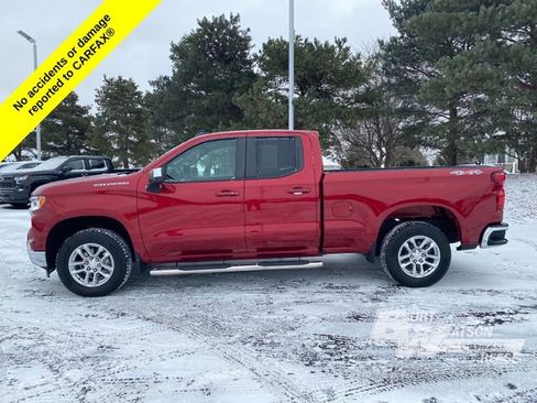 Used 2022 Chevrolet Silverado 1500 LT w/ Convenience Package II image 3