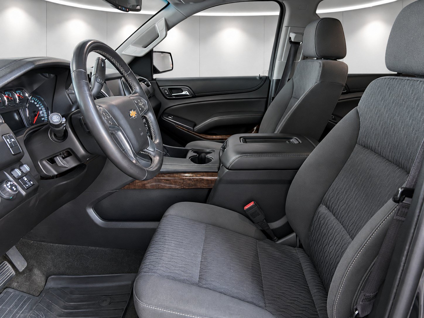 Used 2017 Chevrolet Tahoe LS w/ All-Season Package AWD/4WD image 10