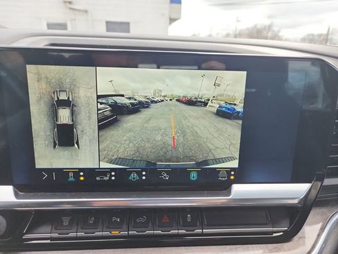 Used 2024 Chevrolet Silverado 3500 LTZ w/ LTZ Convenience Package image 27