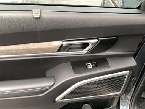 Used 2021 Kia Telluride EX w/ EX Premium Package image 22