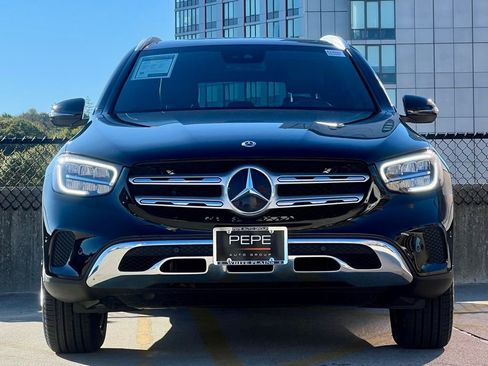 Certified 2022 Mercedes-Benz GLC 300 4MATIC image 3