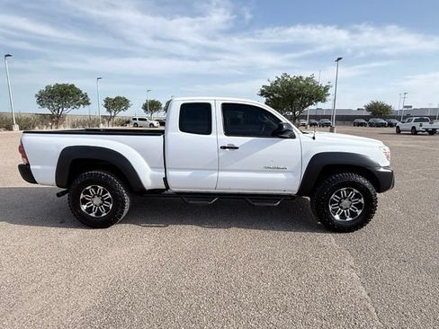Used 2012 Toyota Tacoma PreRunner RWD image 5