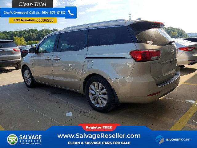 Used 2017 Kia Sedona EX FWD image 3
