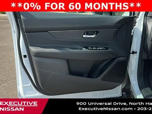 New 2025 Nissan Murano SV image 9
