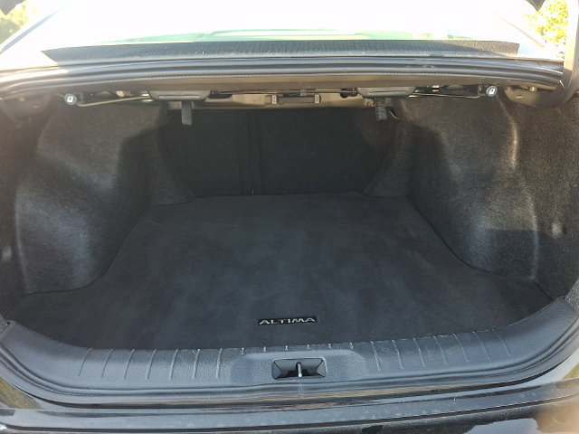 Used 2025 Nissan Altima 2.5 SV FWD image 28