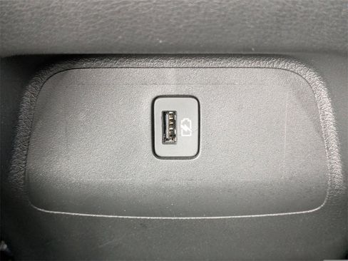 Used 2025 Nissan Sentra SV image 14