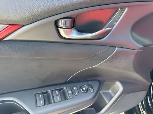 Used 2018 Honda Civic Type R image 23