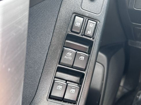 Used 2016 Subaru Forester 2.5i w/ Alloy Wheel Package image 16