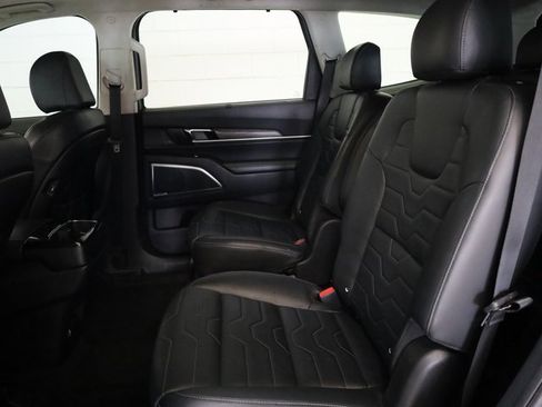 Used 2022 Kia Telluride SX w/ SX Prestige Package image 36