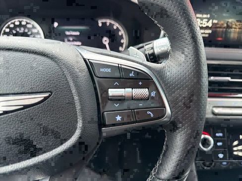 Used 2026 Genesis G70 2.5T image 21