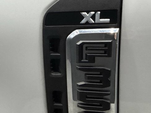 Used 2024 Ford F350 XL RWD image 4