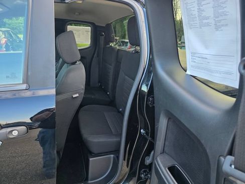 Used 2019 Ford Ranger XLT w/ Equipment Group 301A Mid AWD/4WD image 17