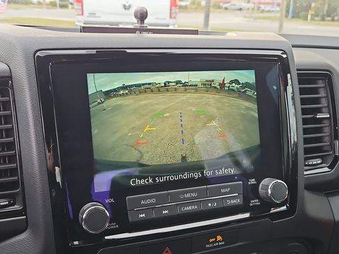 Used 2022 Nissan Frontier Pro-X image 26