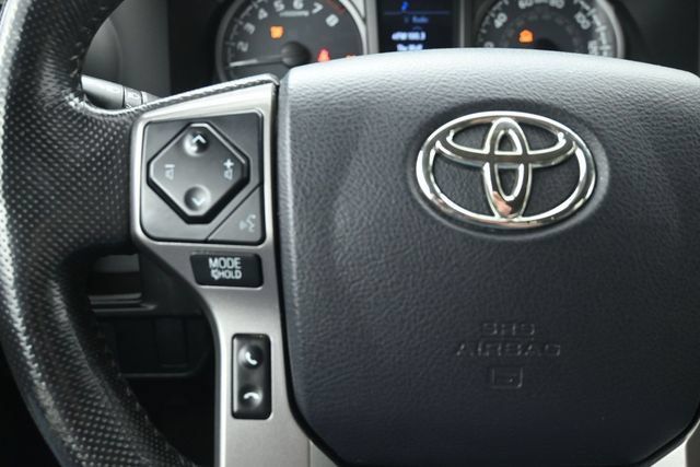 Used 2017 Toyota Tacoma SR5 w/ Tow Package AWD/4WD image 25
