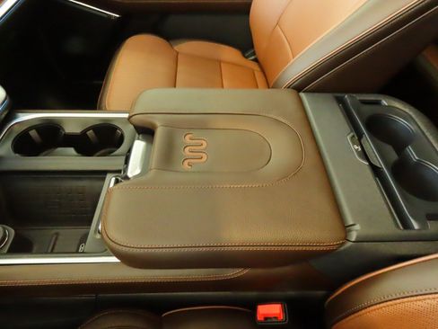 New 2025 Ford Expedition King Ranch image 31