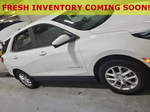 Used 2024 Chevrolet Equinox LT image 1