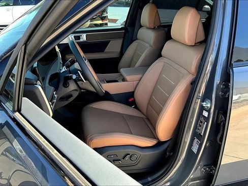 Used 2026 Hyundai Santa Fe Calligraphy image 33