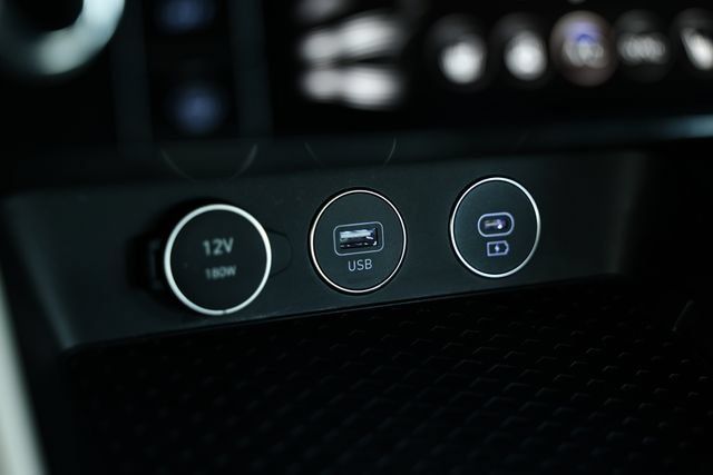 Certified 2026 Genesis G70 2.5T AWD/4WD image 37