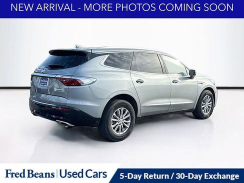 Certified 2024 Buick Enclave Premium image 7