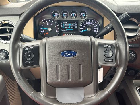 Used 2016 Ford F350 Lariat w/ Chrome Package image 31