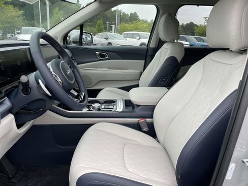 New 2026 Kia Carnival EX image 26