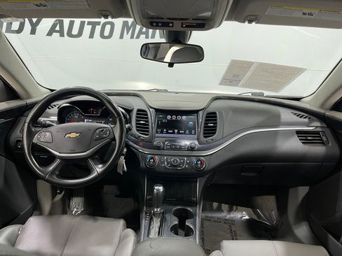 Used 2017 Chevrolet Impala LT FWD image 16
