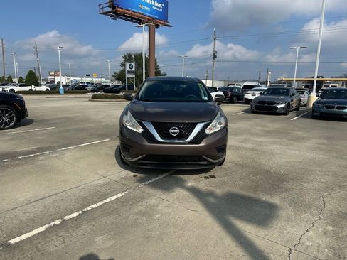 Used 2016 Nissan Murano S image 2
