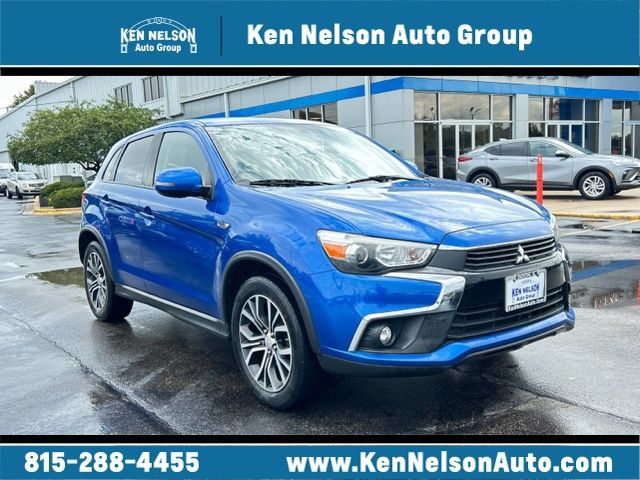 Used 2017 Mitsubishi Outlander Sport SE FWD image 1