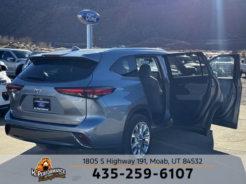 Used 2023 Toyota Highlander Limited image 31