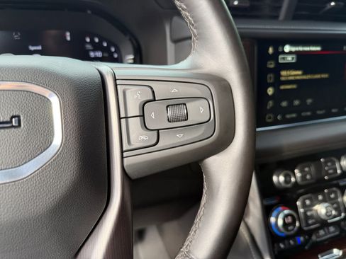 Used 2023 GMC Yukon XL Denali Ultimate AWD/4WD image 24