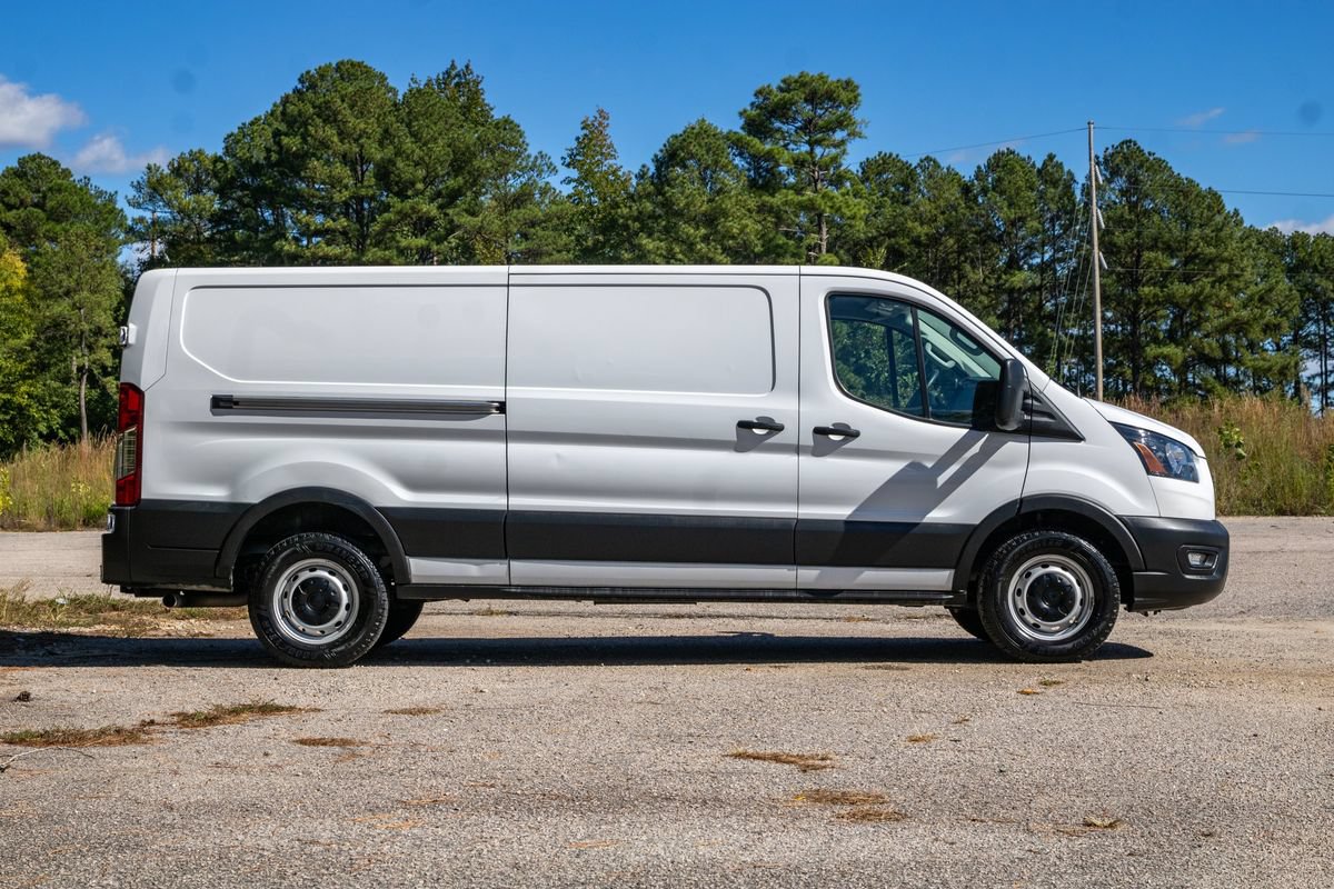 Used 2022 Ford Transit 250 Low Roof RWD image 4