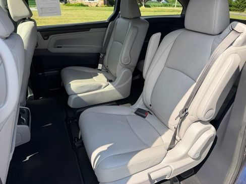 Used 2019 Honda Odyssey EX-L image 18
