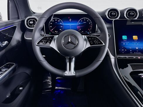 New 2026 Mercedes-Benz GLC 300 image 4