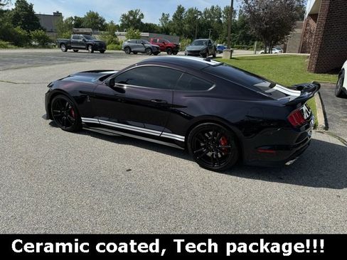 Used 2022 Ford Mustang Shelby GT500 w/ Technology Package image 29