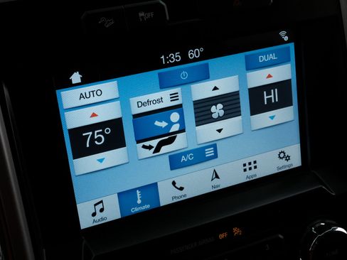 Used 2016 Ford F150 Lariat w/ Equipment Group 501A Mid image 31