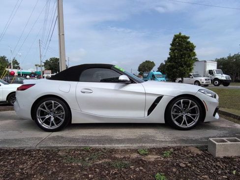 Used 2022 BMW Z4 sDrive30i w/ Premium Package RWD image 3