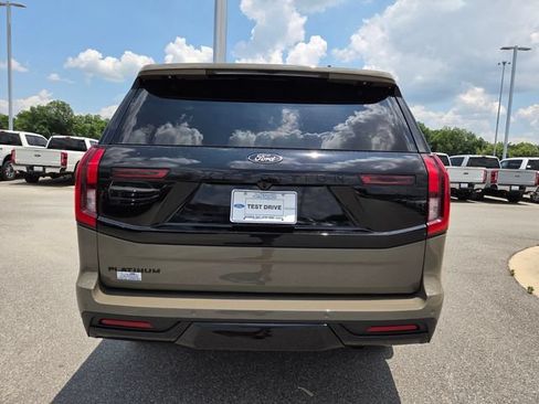 New 2026 Ford Expedition Platinum w/ Stealth Appearance Package AWD/4WD image 39