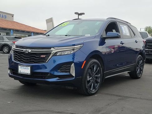 Used 2023 Chevrolet Equinox RS w/ RS Leather Package AWD/4WD image 5