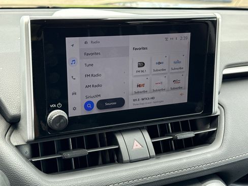 Used 2024 Toyota RAV4 XLE image 24