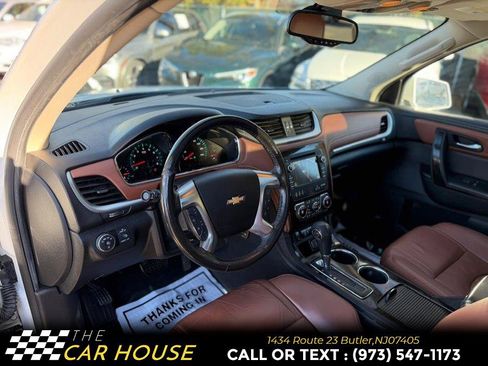 Used 2017 Chevrolet Traverse Premier image 25