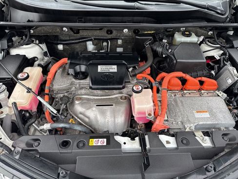 Used 2018 Toyota RAV4 Limited image 13