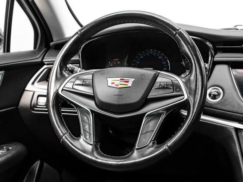 Used 2019 Cadillac XT5 Premium Luxury w/ Advanced Security Package FWD image 15