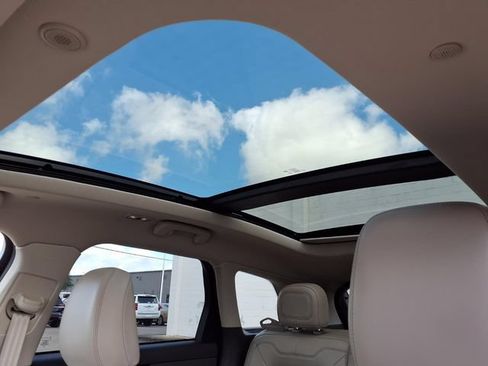 Certified 2022 Lincoln Corsair FWD w/ Premium Package image 10