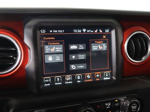 Used 2018 Jeep Wrangler Unlimited Rubicon image 8