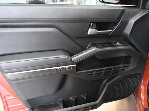 Used 2025 Toyota Tacoma TRD Sport AWD/4WD image 28