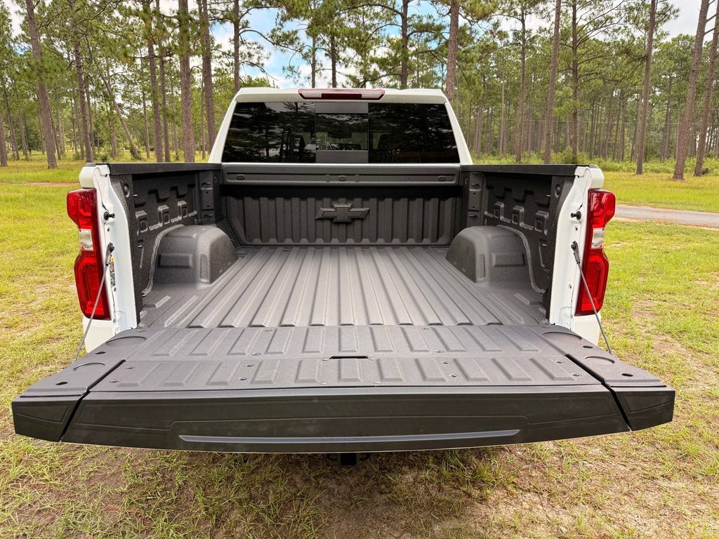New 2026 Chevrolet Silverado 1500 RST AWD/4WD image 6