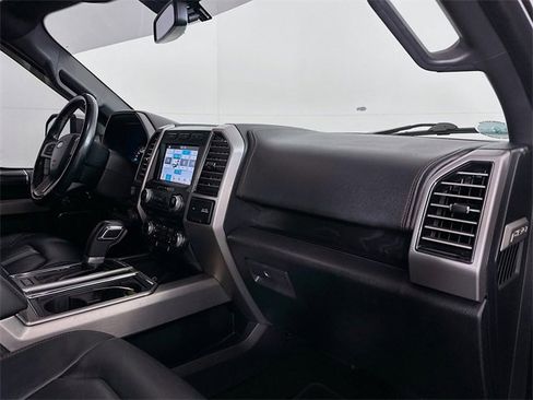 Used 2018 Ford F150 Platinum w/ Equipment Group 701A Luxury image 28