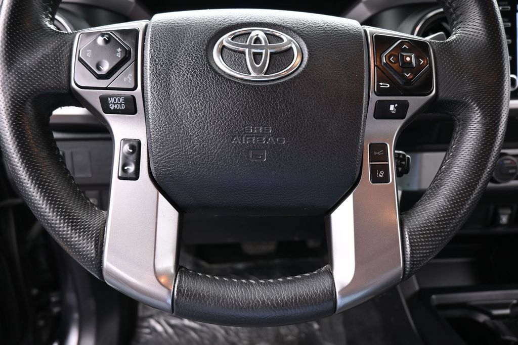 Used 2022 Toyota Tacoma SR5 w/ Technology Package RWD image 31