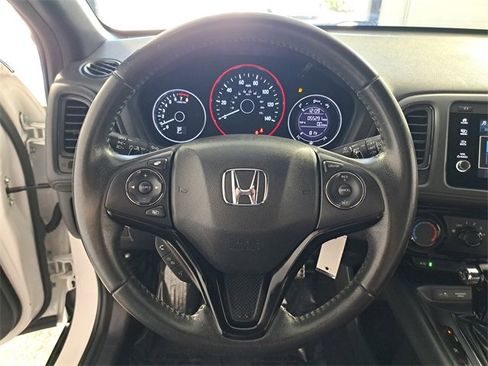 Used 2021 Honda HR-V Sport image 26