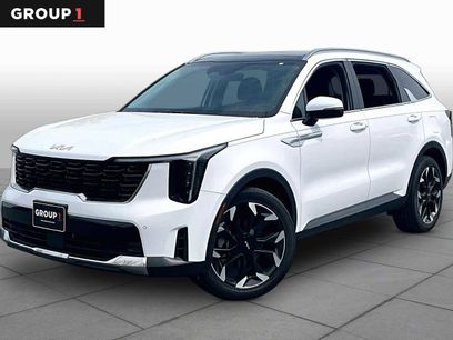 Used 2024 Kia Sorento EX w/ Panoramic Sunroof Package